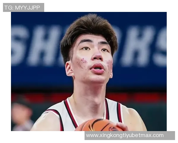 余嘉豪世预赛后紧急回归西乙赛场极限操作引发关注