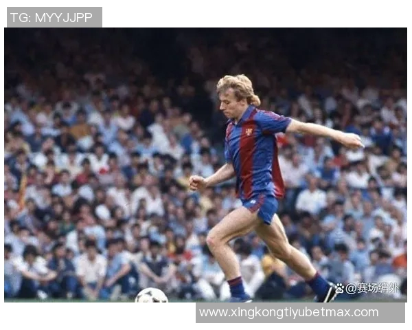 布克赞马卢阿奇表现出色积极拼搏与身体对抗令人印象深刻